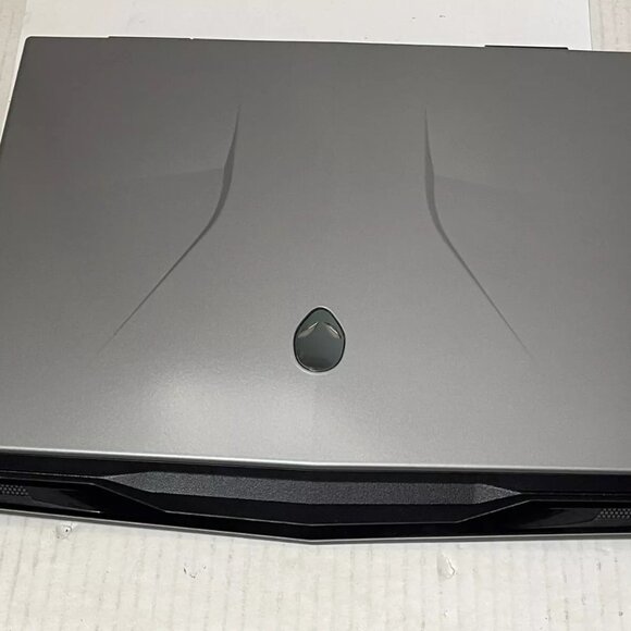 Alienware M11x R2, Core i7-U640 8GB RAM 750GB HDD Win10Pro -GT 335M-AS IS - Picture 8 of 13